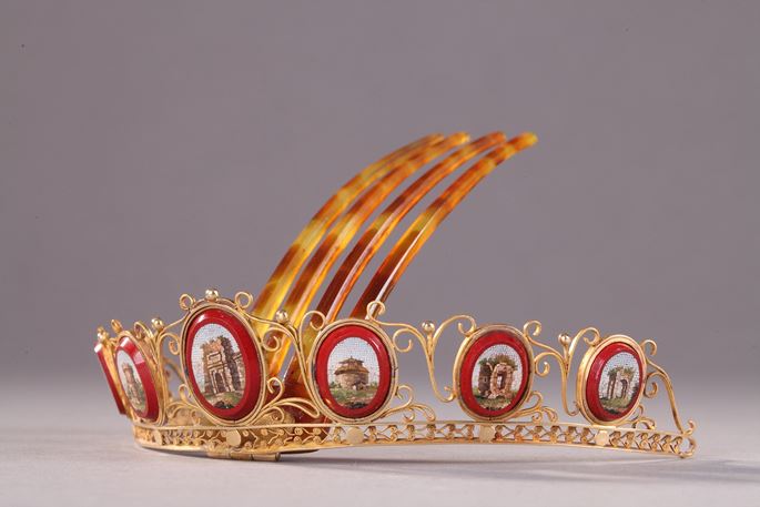 Diadem comb in gold with micromosaic | MasterArt